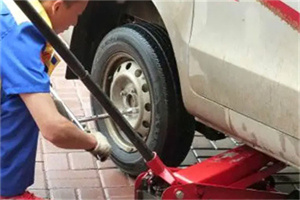 黄陵附近拖车24小时服务热线电话